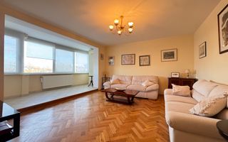 Apartament spatios cu 4 camere si garaj | Spitalul Judetean - Poză 2