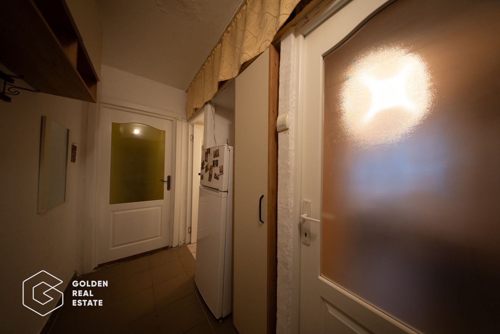 Apartament 4 camere, etaj 1, centrala proprie, zona Vlaicu - Poză 12