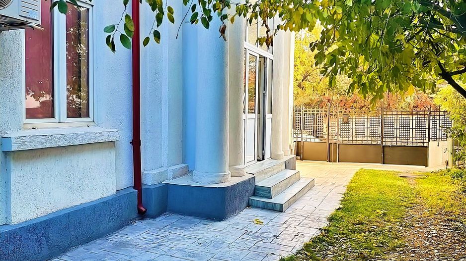 Casă de vânzare zona Uniriii - Poză 3
