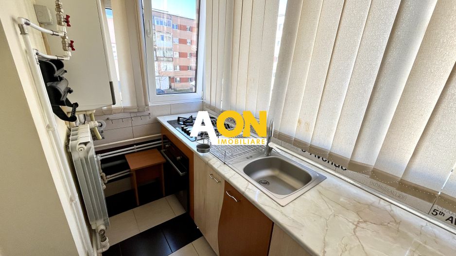 Apartament 3 Camere, Etaj 2, Zona Liceului sportiv - Poză 11
