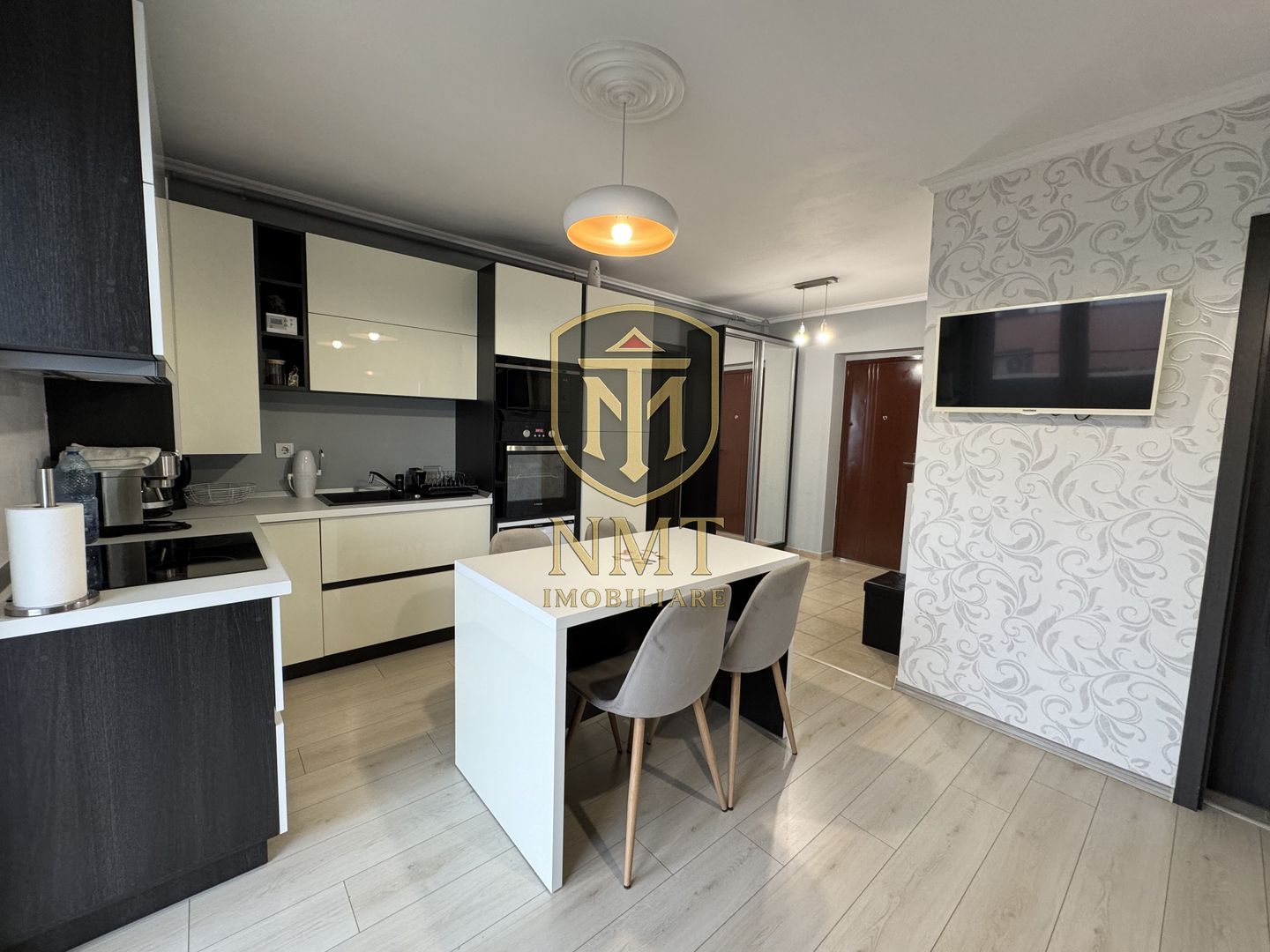 Apartament cu 3 camere | 61 mp  | Europa - Poză 1