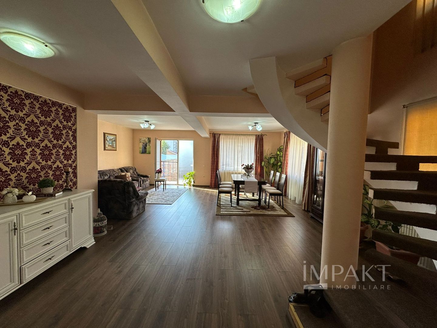 Casa 4 camere - Zona Garii - Poză 1