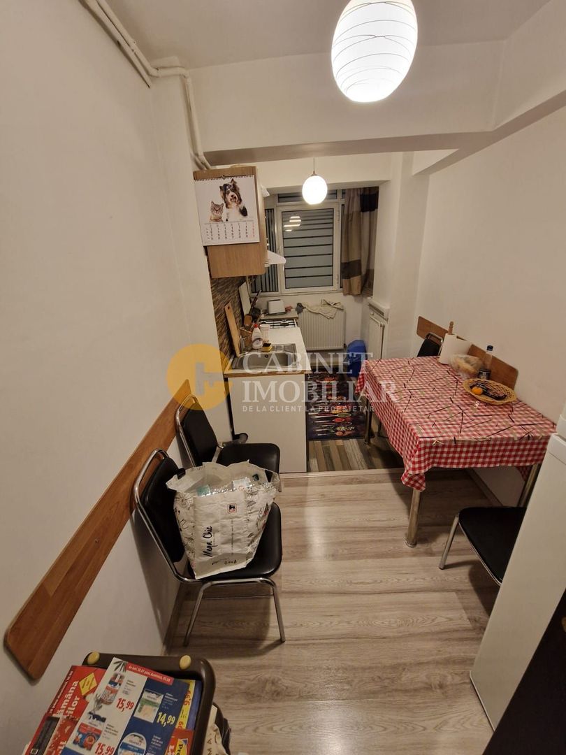 2 Camere Decomandat, etaj intermediar, mobilat/utilat-Zona Alexandru cel Bun - Poză 4