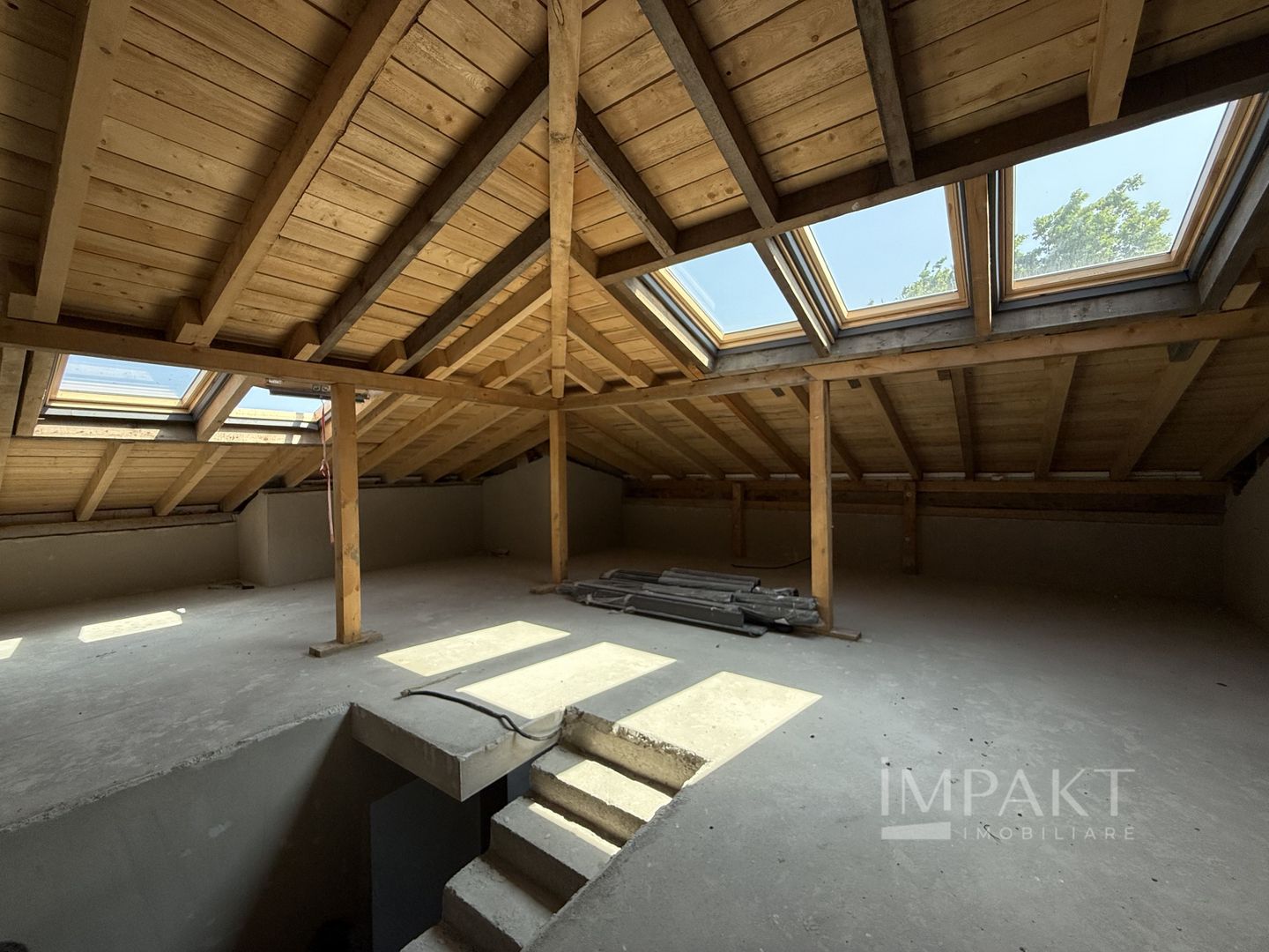 Case cuplate la liziera padurii , ideale pentru 2 familii ! - Poză 31