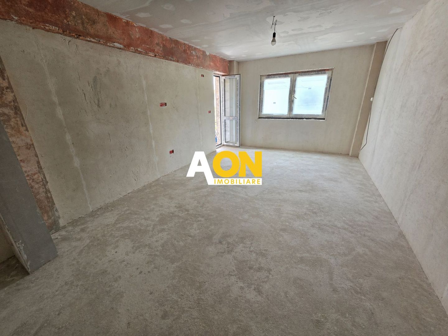 Apartament 3 Camere Decomandat, Etaj 1, Zona Centru - Poză 3