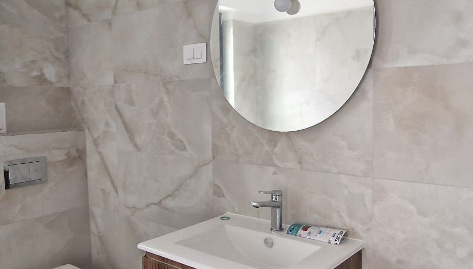 MUTARE IMEDIATA! Apartament 2 camere Dec 63 mp 117000E-Bucium - Poză 9