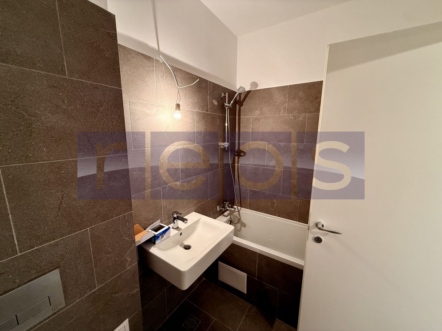 VANZARE 2 CAMERE | STRAULESTI | PISCINA PRIVATA A COMPLEXULUI - Poză 7