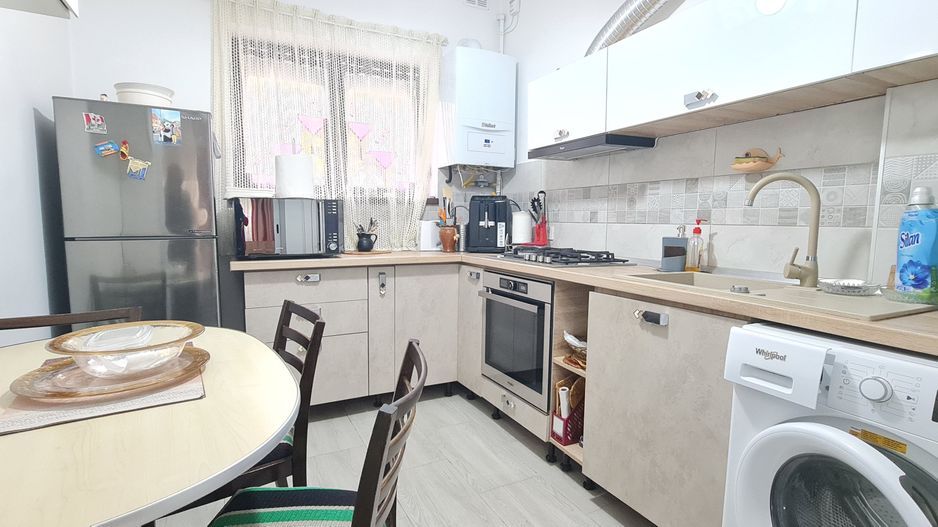 Garsoniera mobilata utilata Tractorul bloc vila - Poză 3