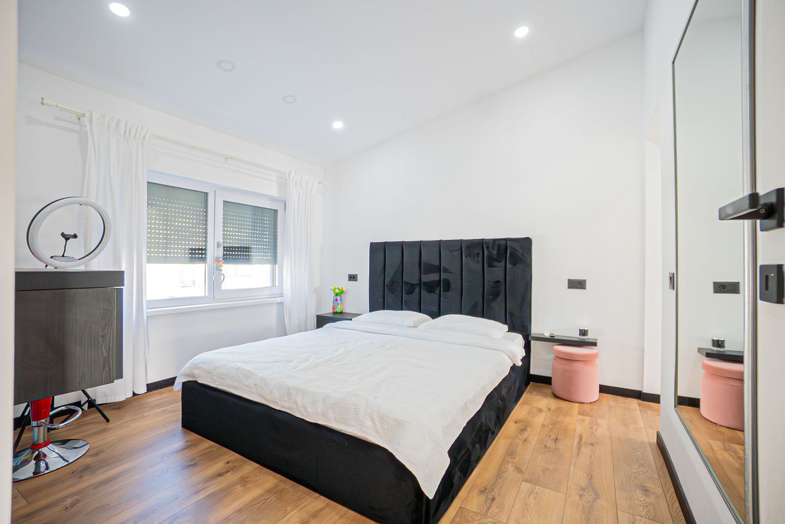 Lumina – Casa P+1E de vânzare, mobilată/echipata, cu piscină si garaj. - Poză 18