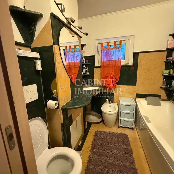 4 Camere Semidecomandat - Mobilat/Utilat  - Etaj 2 - Zona Mircea Cel Bătrân - Poză 5