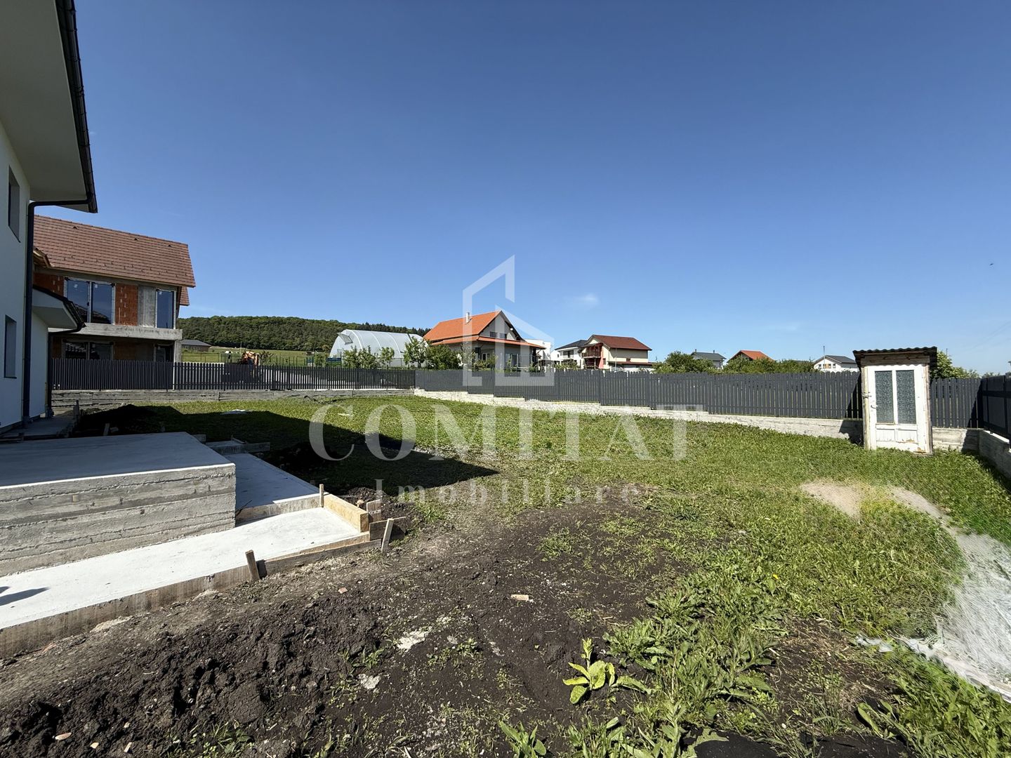 Casă individuală cu garaj și 700 teren Chinteni - Poză 3