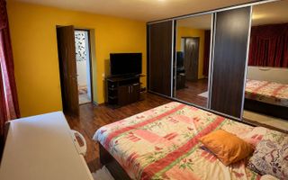 Casa cu 4 camere in localitatea Cheresig - Poză 6