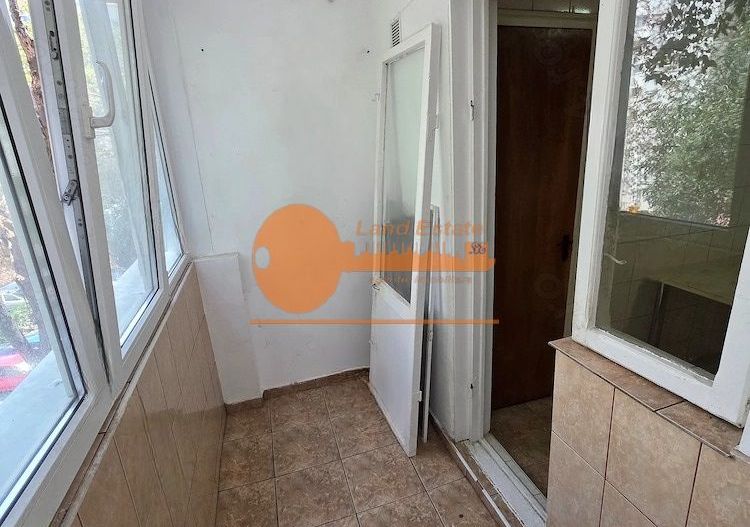 Apartament cu 2 camere zona Chisinau-Bloc Reabilitat - Poză 3