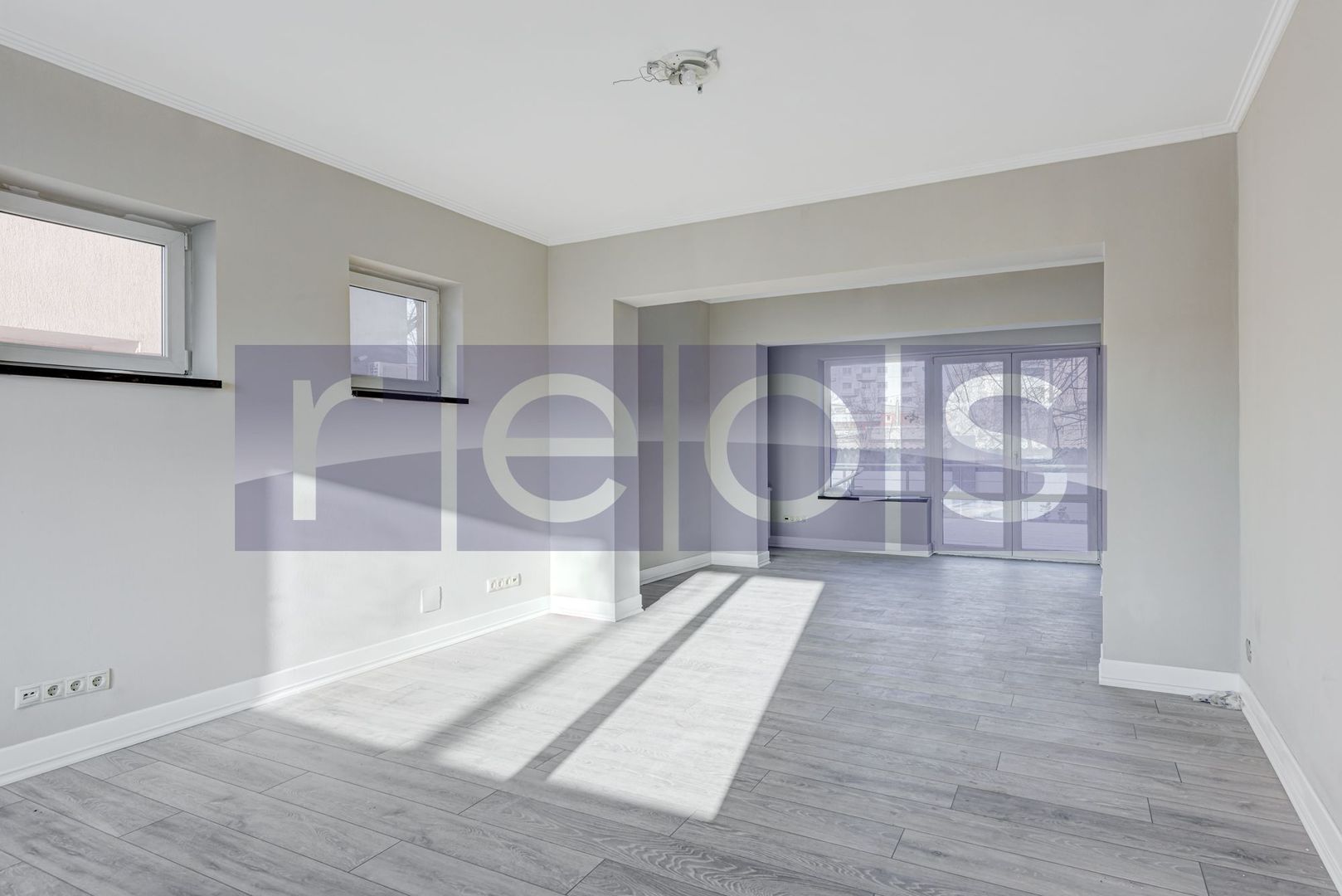 VANZARE VILA 7 CAMERE + GARAJ | 217 MP | TERASA 65 MP | ZONA BANEASA - HERASTRAU - Poză 9