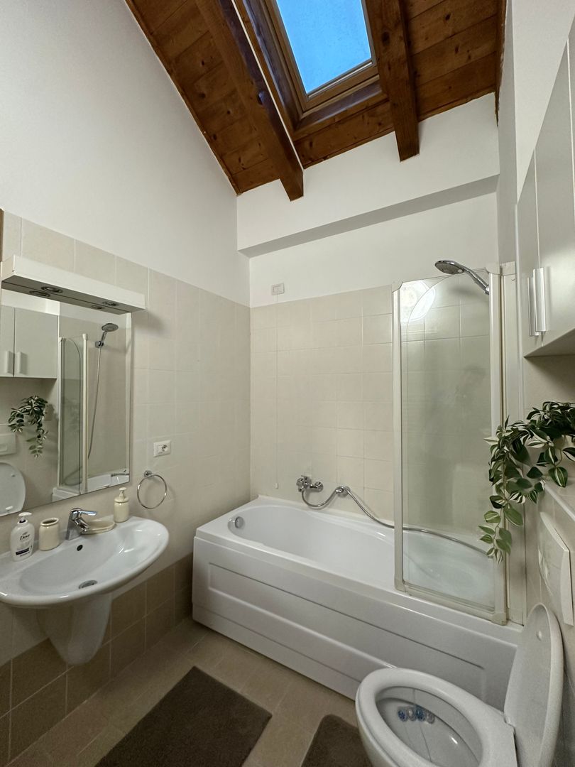 Apartment 2 canere la intrare in Dumbravita - Poză 17