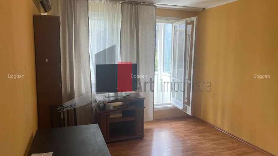 Vânzare garsonieră Tineretului - Poză 1