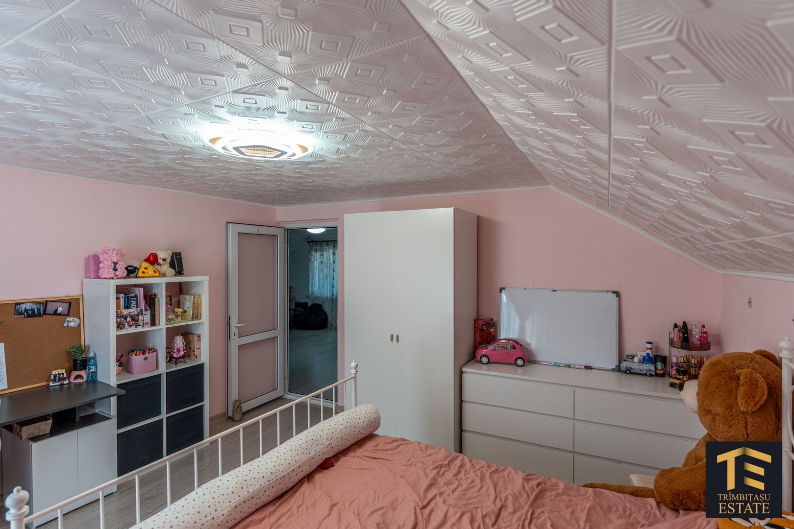 Casă P+M Năvodari | 6 camere | Curte superb amenajată - Poză 18