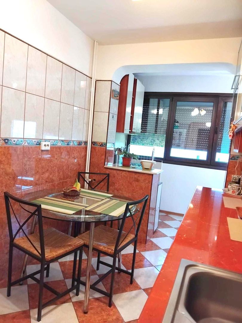 Închiriere Apartament cu 2 camere, 2 parcări incluse, ParkLake - Poză 4