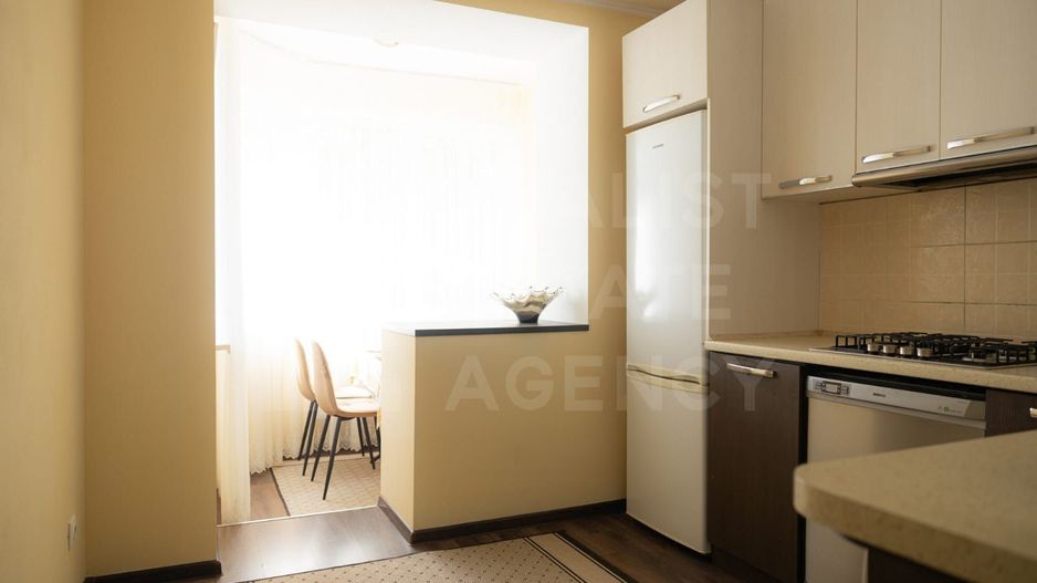 Chirie, apartament, 3 camere, str. Mihail Kogălniceanu, Centru - Poză 5