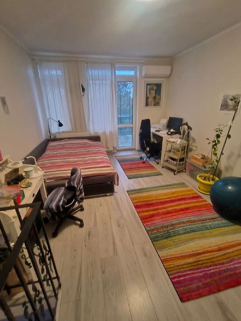 BRASADAS vinde apartament CENTRAL cu 4 camere la etajul 2. - Poză 5