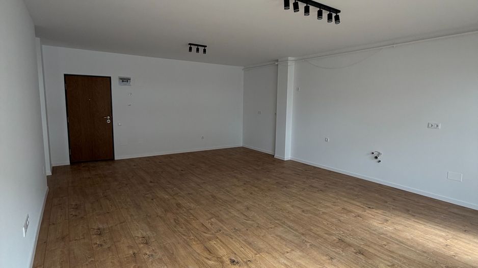 Apartament două camere, finisat nou, zona Eroilor - Poză 3