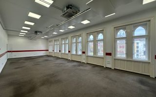 Spatiu de birouri 89mp Ultracentral! Cladire istorica! Renovat complet - Poză 1