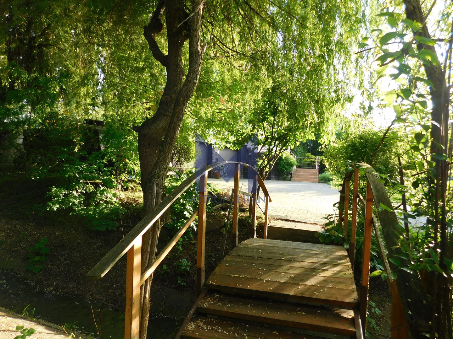 Vilă cu 1.350 mp teren în mijlocul orașului Grădina Botanică - Poză 19