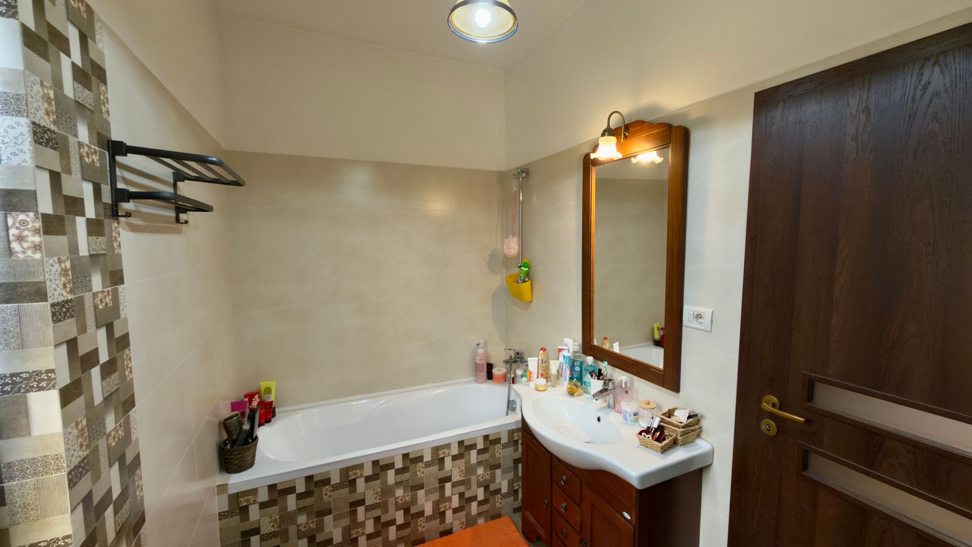 Casa tip duplex, 5 camere, Mogosoaia, P+1+Pod ! - Poză 30