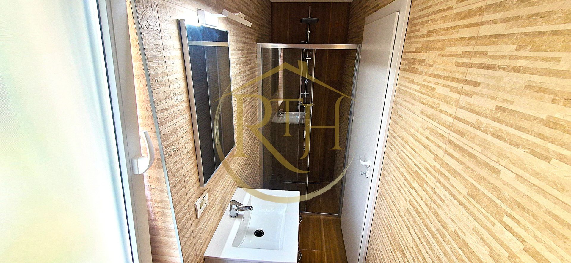 Apartament spațios de închiriat ideal pentru activități comerciale sau  locuință - Poză 14