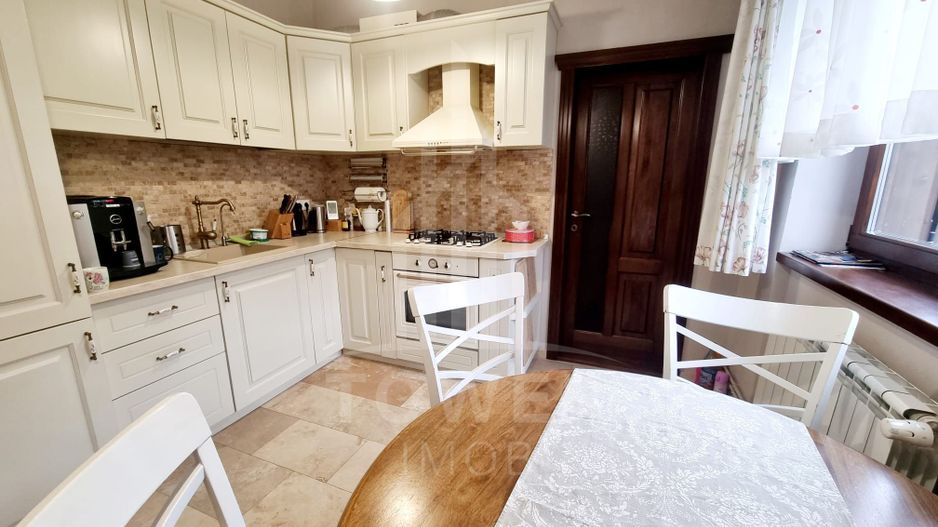 Apartament la vila de inchiriat 3 camere | Zona Centrala | 100 mp utili - Poză 1