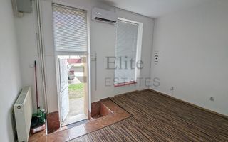 Spatiu comercial de inchiriat central - Poză 2