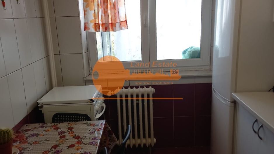 3 camere la 10 minute de Metrou Gorjului - Poză 11