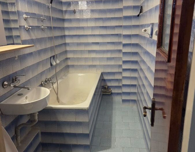 Inchiriez apartament 4 camere, Vitan, nemobilat, cu loc de parcare - Poză 9