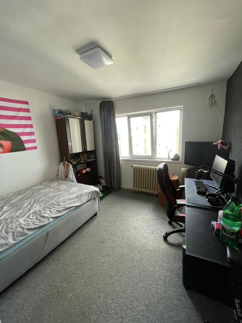 Apartament cu 3 camere de vanzare, zona Cetate - Poză 3