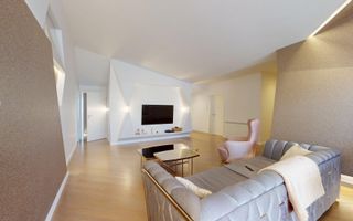 Un singur cuvant-IREPROSABILA - Poză 10