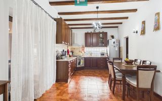 Casă rustică deosebită cu 1450 mp teren - Poză 5