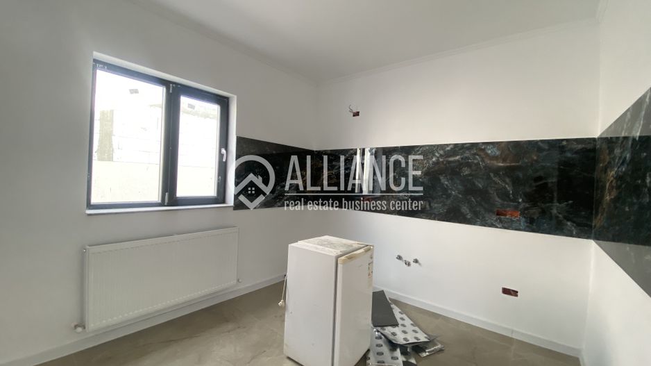 Valu lui Traian (COD 07) Casă P+M cu 5 camere, teren de 517 mp - Poză 10