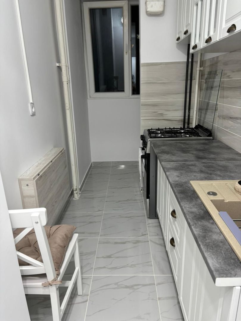 Apartament 3 Camere renovat Raul Doamnei, Drumul Taberei - Poză 7