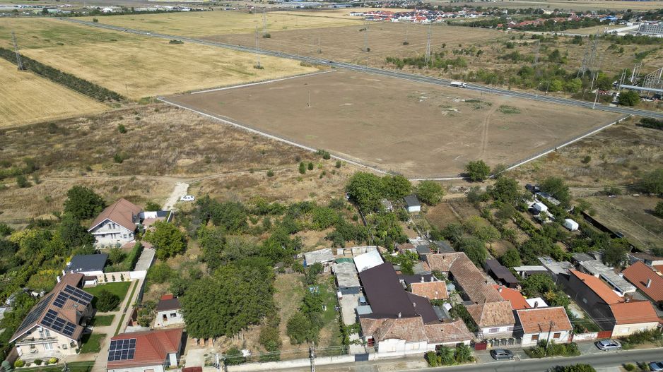 Loc de casă în Poltura Arad - Poză 3