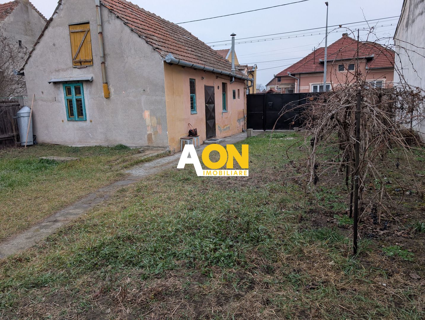 Casa mica,demolabila zona centrala,Alba Iulia - Poză 1