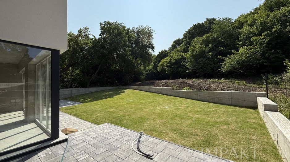 Case cuplate la liziera padurii , ideale pentru 2 familii ! - Poză 8