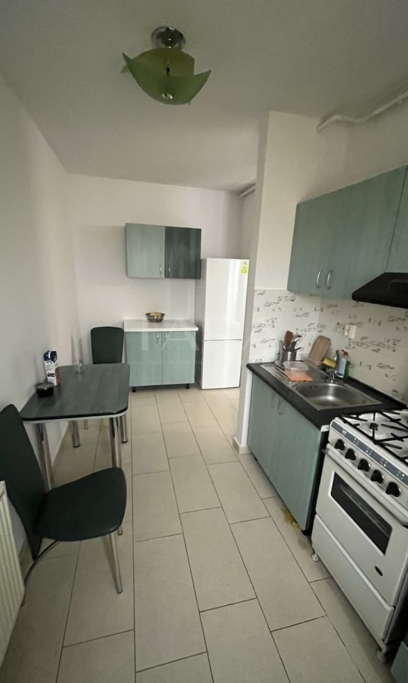 Apartament aerisit și luminos în zona BMW, Florești. - Poză 1