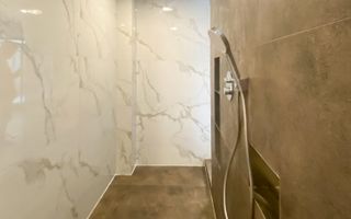 Chirie | Vilă 5 camere 240mp | Curte | Parcare inclusă - Poză 16