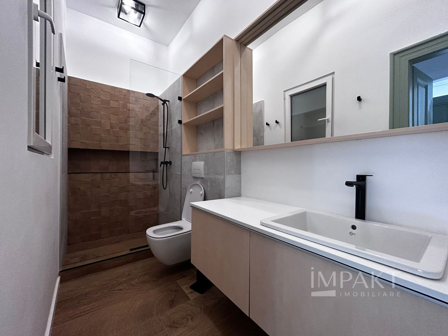 Spatiu cu 3 camere spre inchiriere in centru! - Poză 7