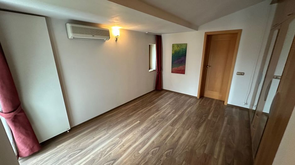 Casă / Vilă cu 6 camere în zona  Calea Aradului - Poză 45