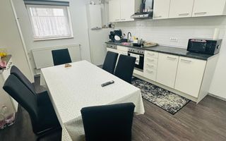 Casa individuala complet renovata- strada linistita Giarmata - Poză 4