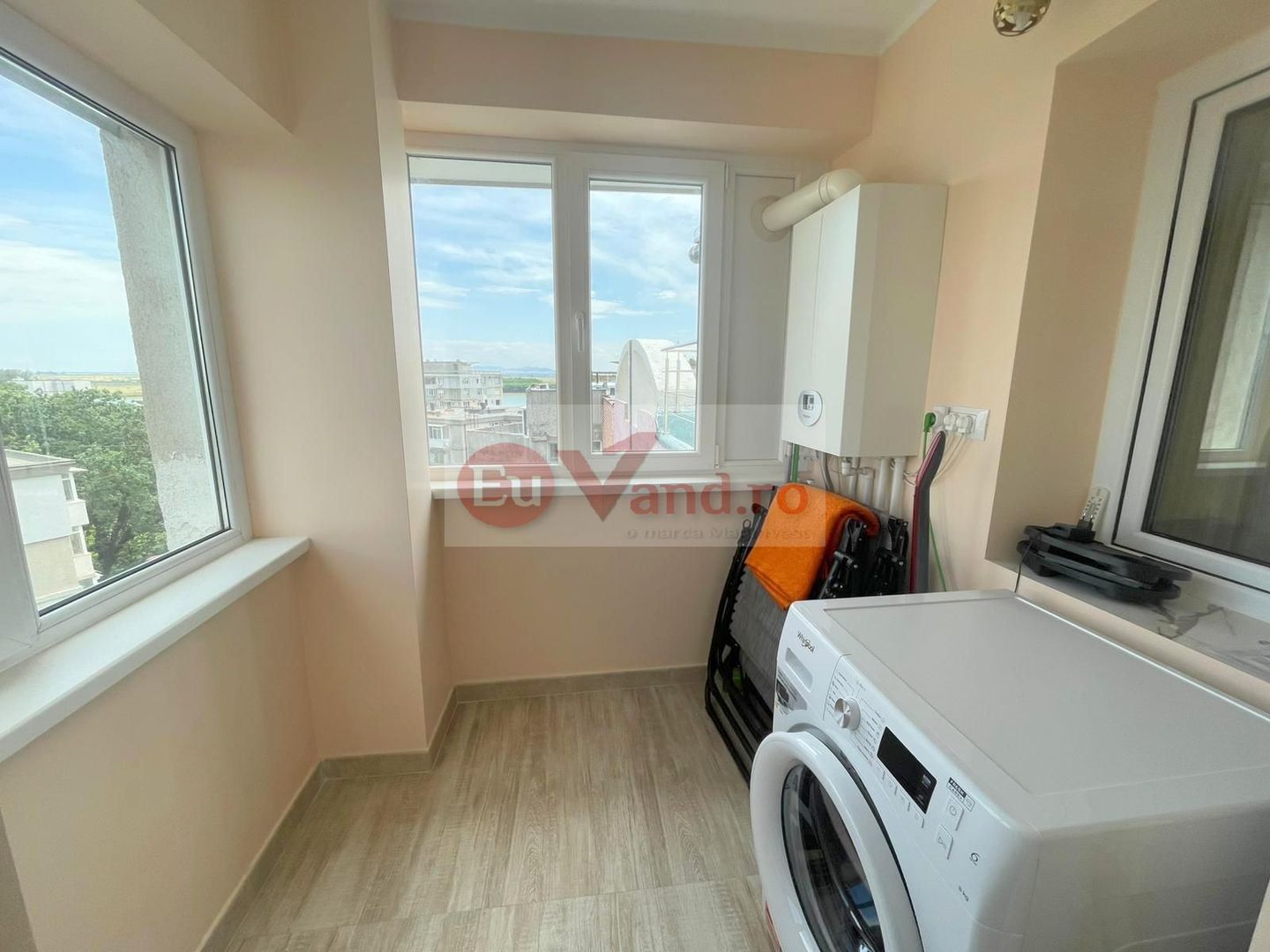 De inchiriat – Apartament cu o camera - Faleza Dunarii - Poză 12