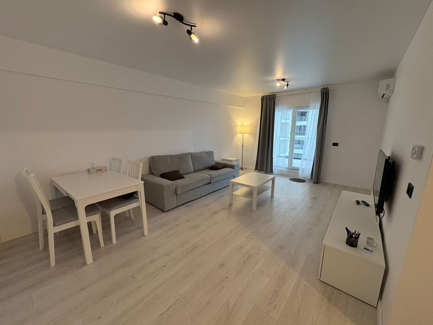 AP. 2 CAMERE SUN ROYAL VIEW, INCALZIRE PARDOSEALA, BLOC NOU, METROU - Poză 1