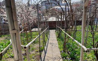 Vand casa bătrânesca - Poză 4