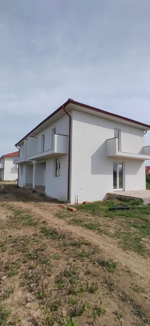 Casă nouă de vânzare - Poză 8